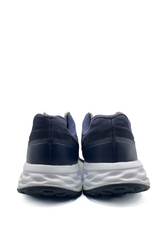 Nike Revolution 8 B/W