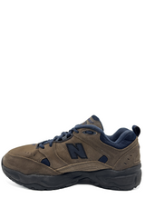 New Balance 620 Trainers