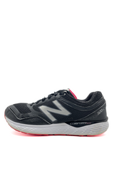 New Balance Womens W520v2